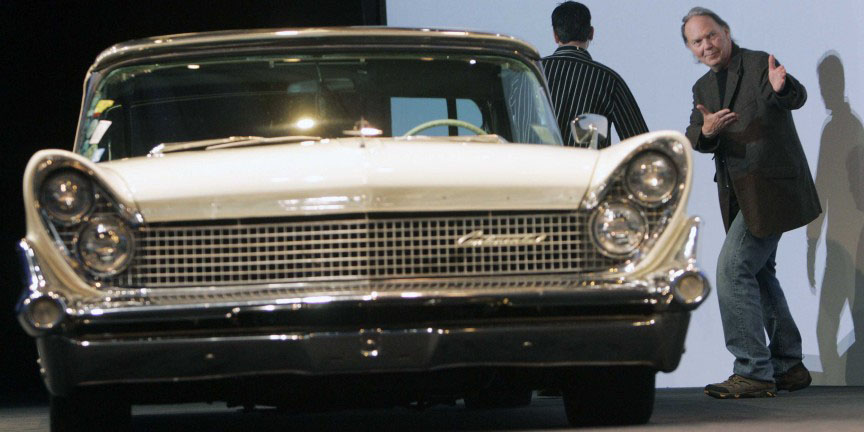 neil-young-tells-jim-cramer-that-the-lincoln-continental-will-return
